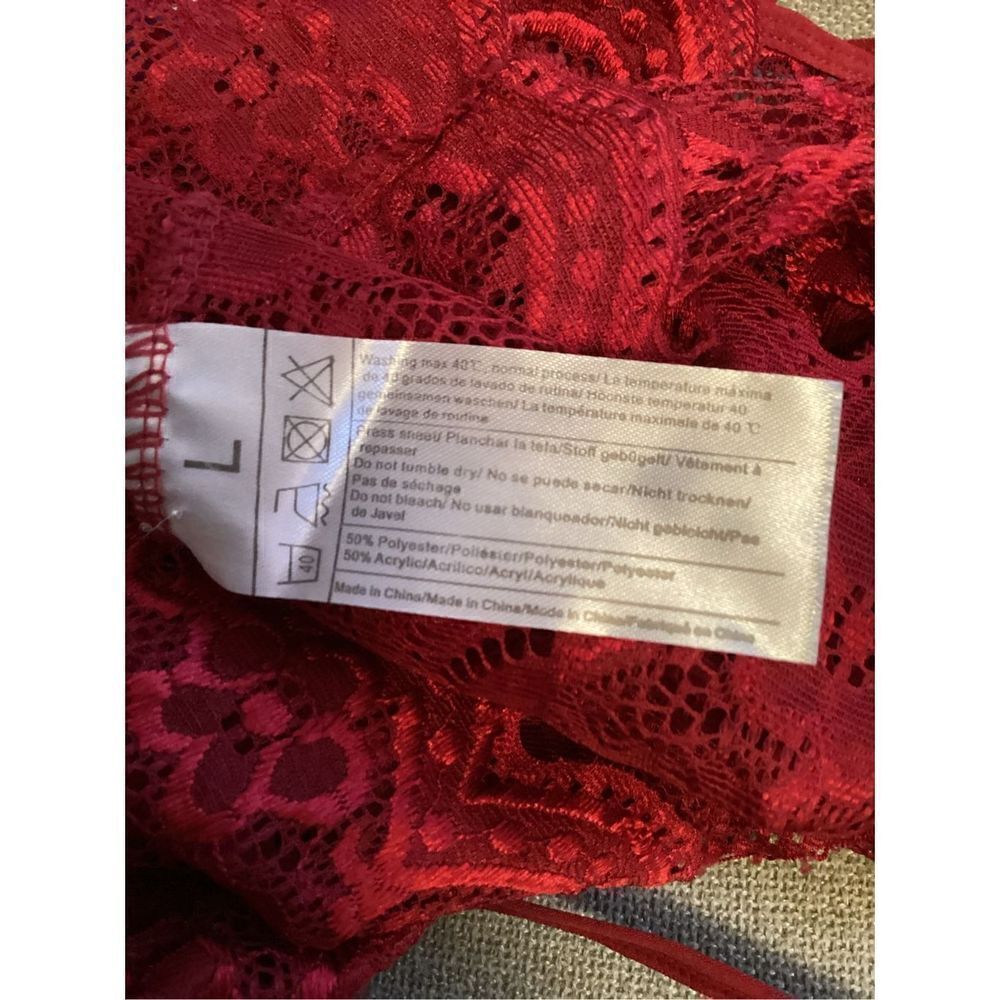 Ruby Red Lace Camisole And Thong Set Size: L - Picture 5 of 5
